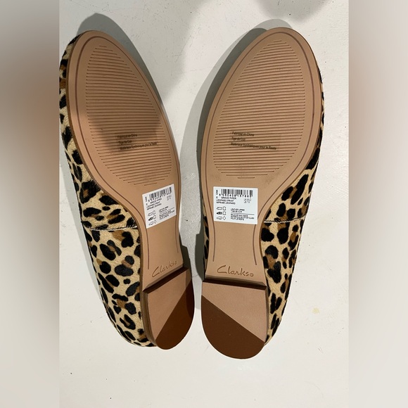 Clarks Grace Piper Cow Hair Leopard Print Flats NWT Size 7 - Picture 5 of 7
